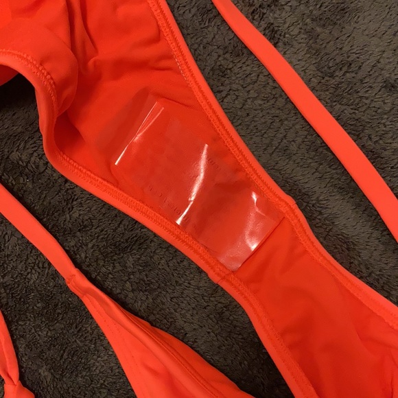 IVY PARK Swimsuit - Picture 5 of 9